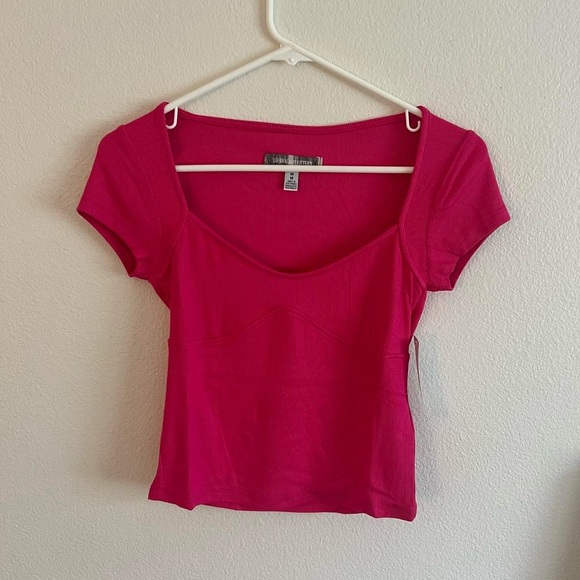 Silence + Noise Greta Cap sleeve tee - Picture 3 of 7